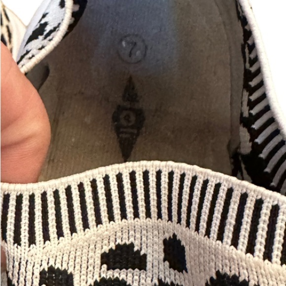 Jimall Animal Print Athletic Shoes - Picture 7 of 8